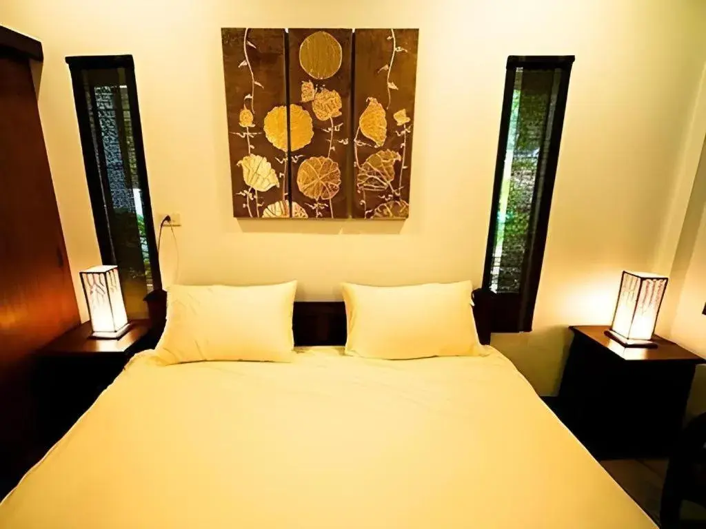 Bed in Monn Phu Phrai Bed in Monn Phu Phrai