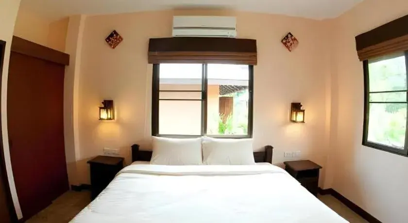 Bed in Monn Phu Phrai Bed in Monn Phu Phrai