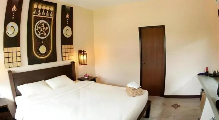 Bed in Monn Phu Phrai Bed in Monn Phu Phrai