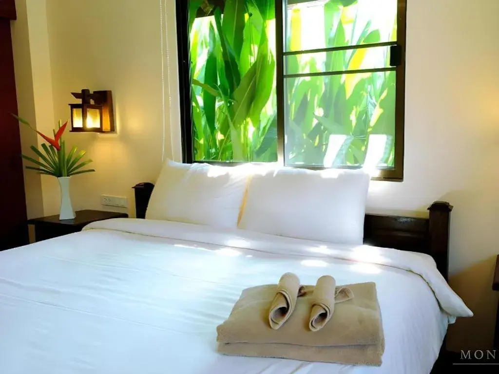 Bed in Monn Phu Phrai Bed in Monn Phu Phrai