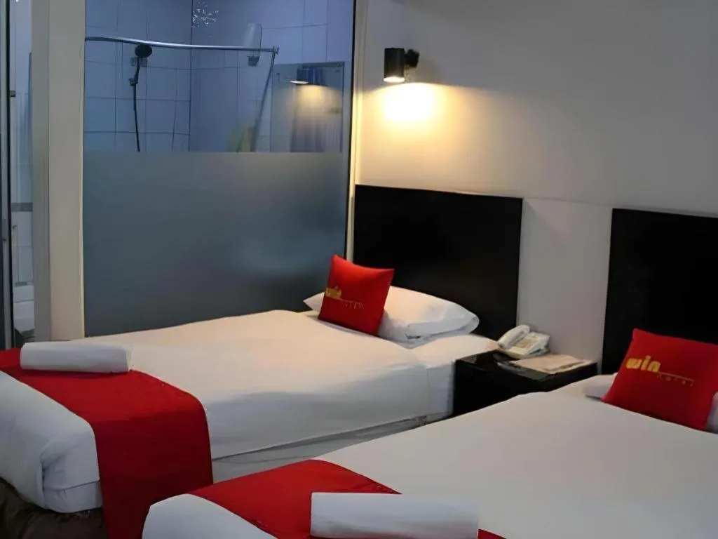 Bed in Win Hotel Blok M