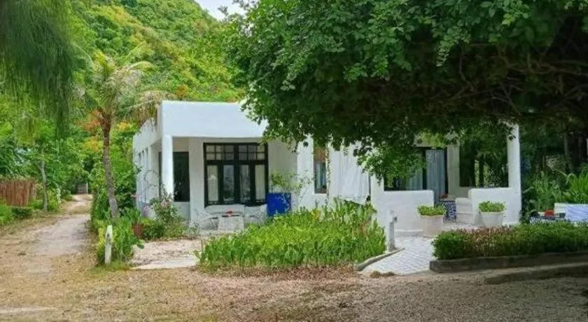 Brassiere Beach Hotel