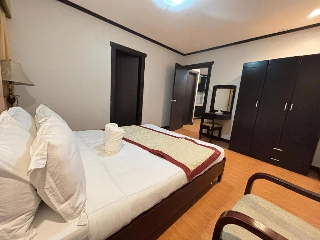 Bed in D' Leonor Hotel