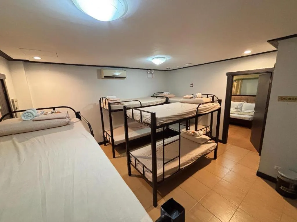 Bed in D' Leonor Hotel