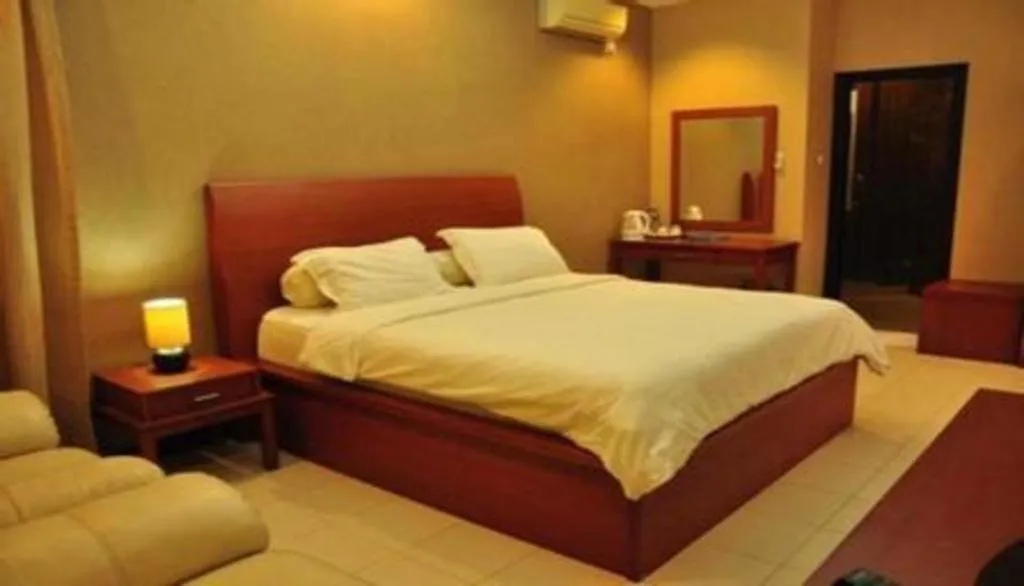 Bed in Hotel Minahasa