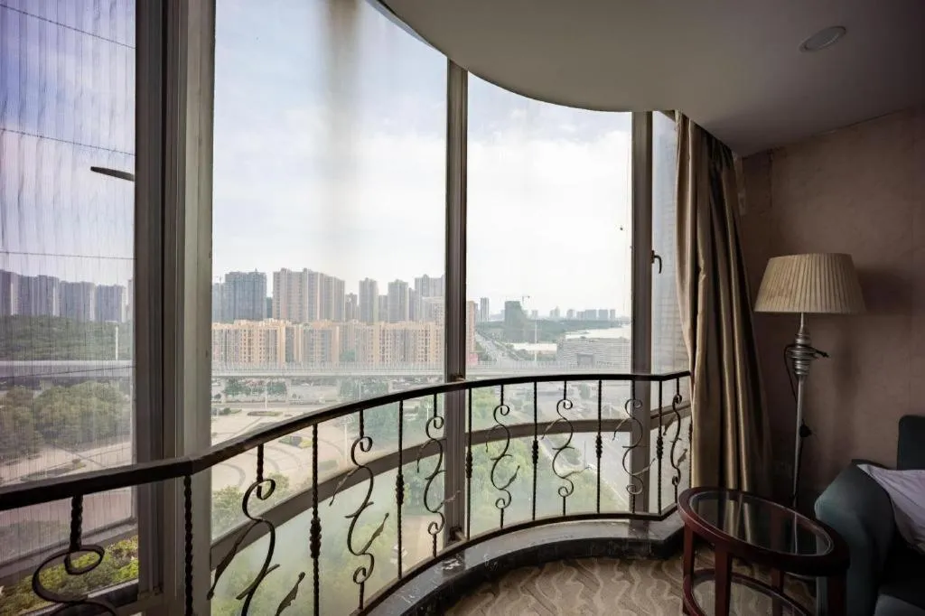 Wuhan Newport International Hotel
