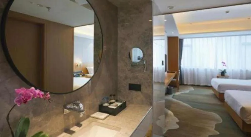 Bed in Kunming Greenlake View Hotel