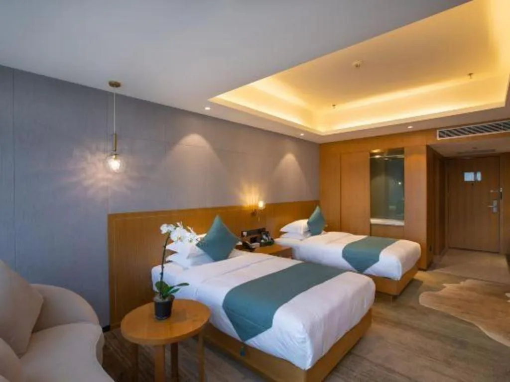 Bed in Kunming Greenlake View Hotel