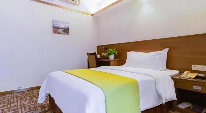 Bed in My Pleasant Hotel