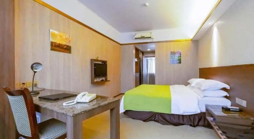 Bed in My Pleasant Hotel