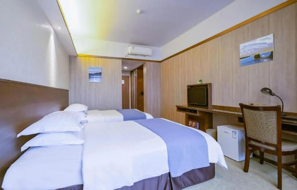 Bed in My Pleasant Hotel