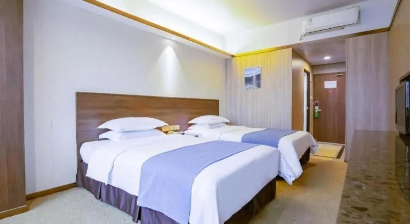 Bed in My Pleasant Hotel