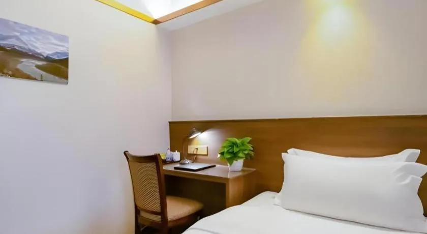 Bed in My Pleasant Hotel