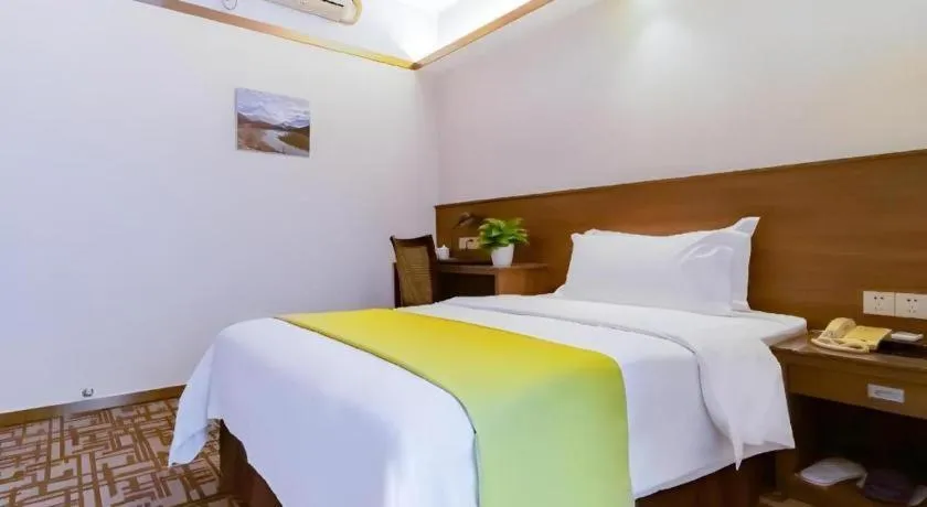 Bed in My Pleasant Hotel