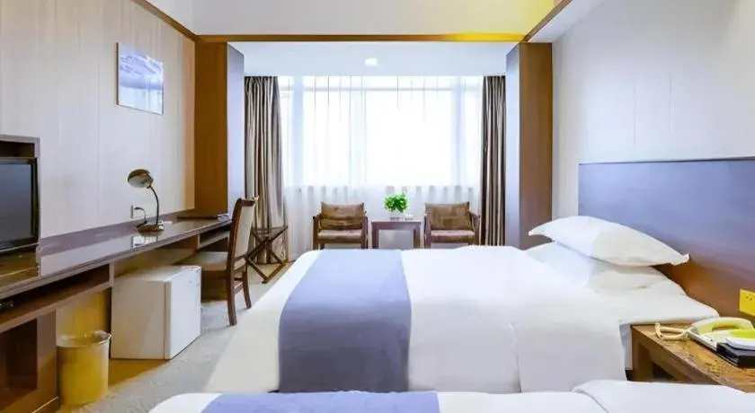 Bed in My Pleasant Hotel Bed in My Pleasant Hotel