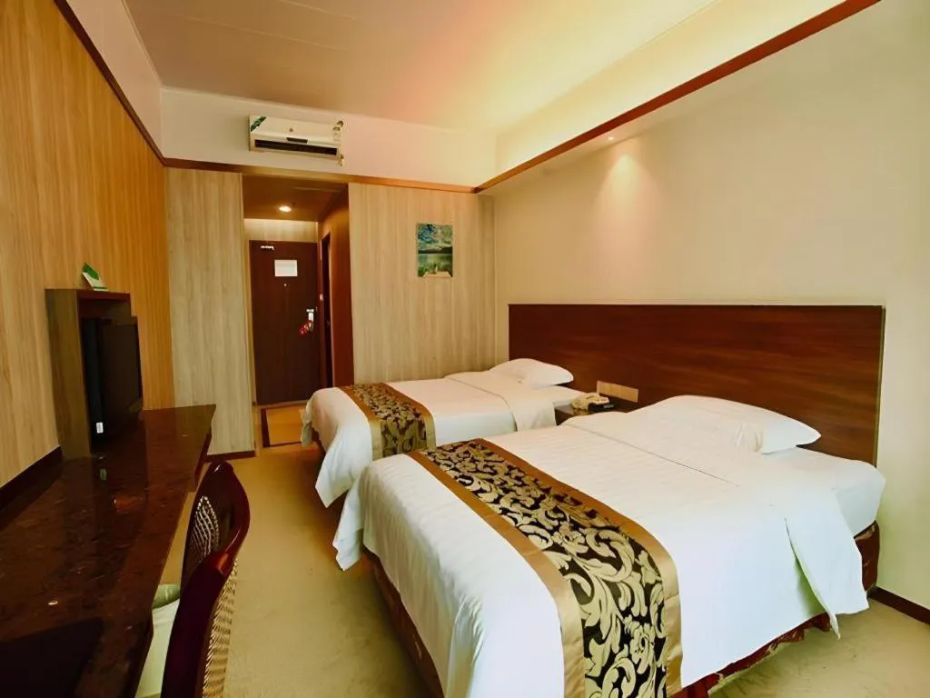 Bed in My Pleasant Hotel