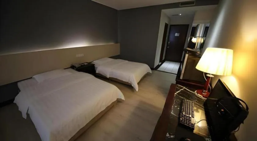 Bed in My Pleasant Hotel