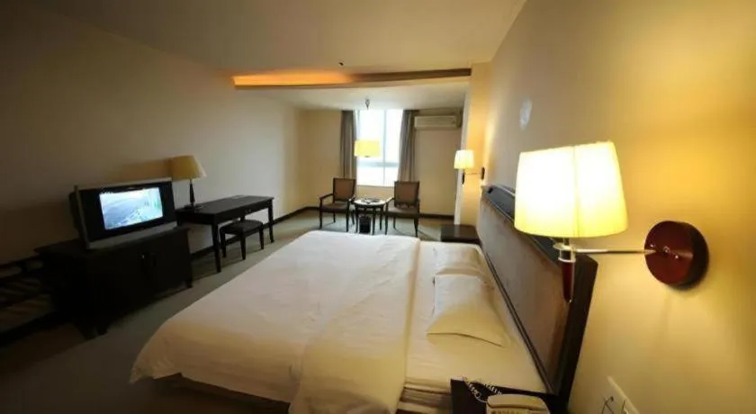 Bed in My Pleasant Hotel