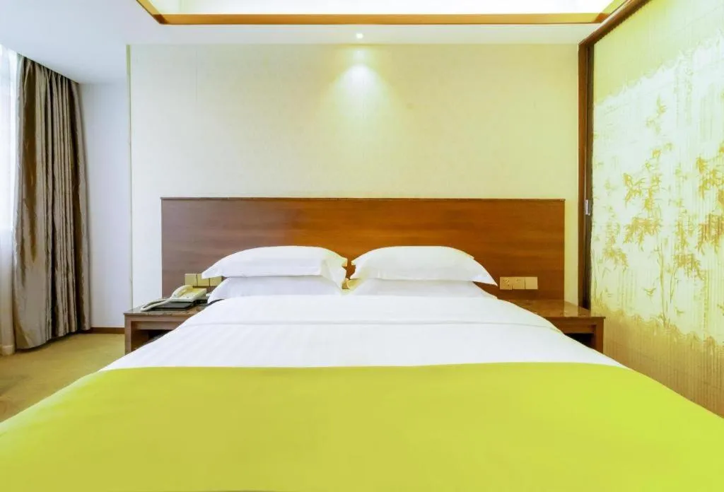 Bed in My Pleasant Hotel