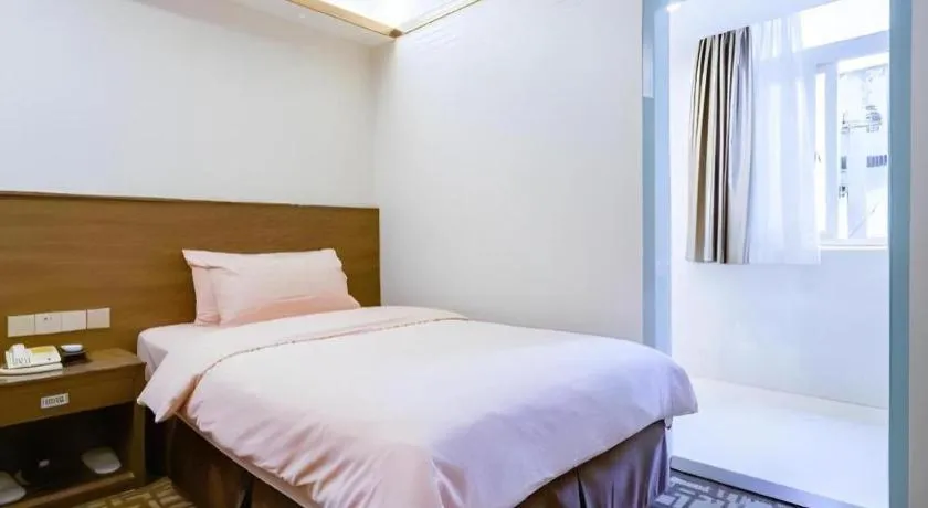 Bed in My Pleasant Hotel