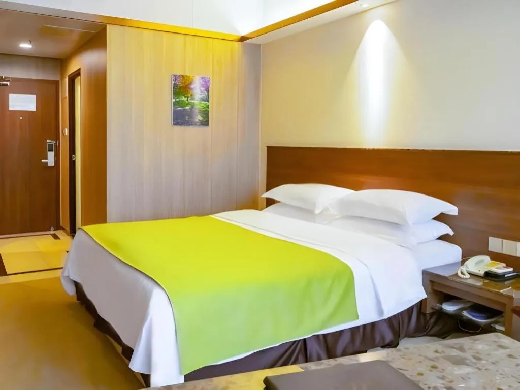 Bed in My Pleasant Hotel