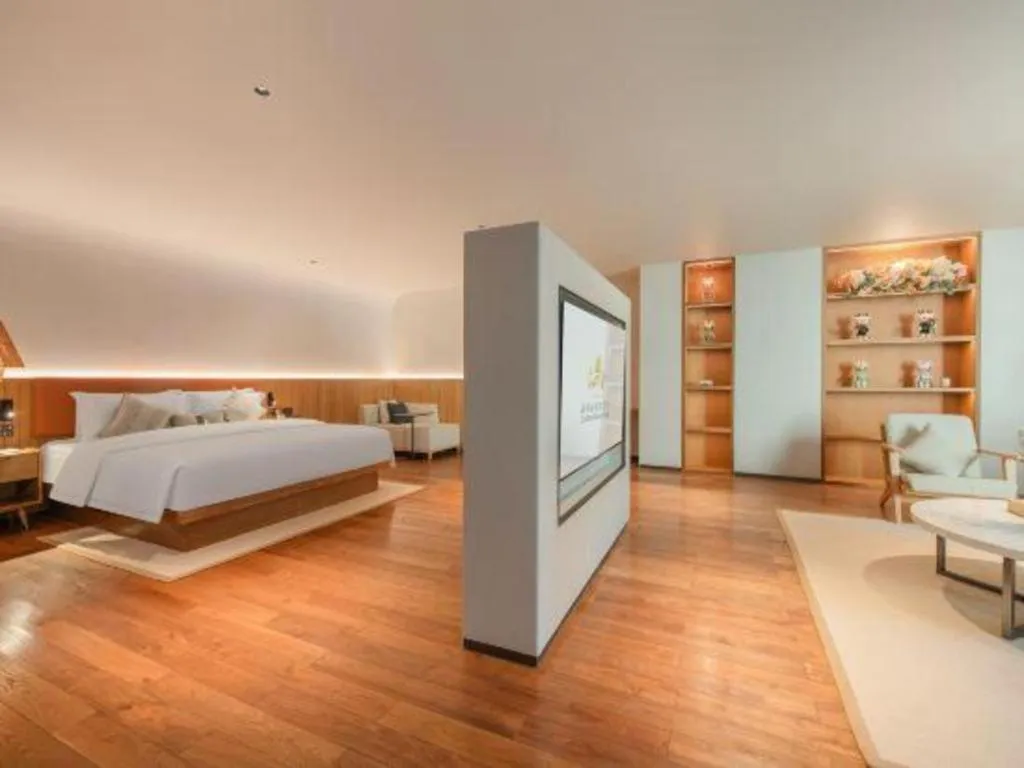 Bed in Dongguan Castfast Hotel