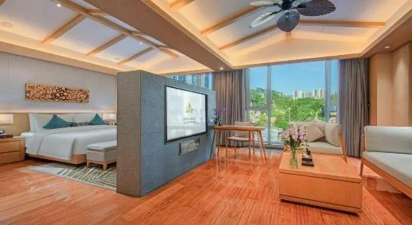 Bed in Dongguan Castfast Hotel