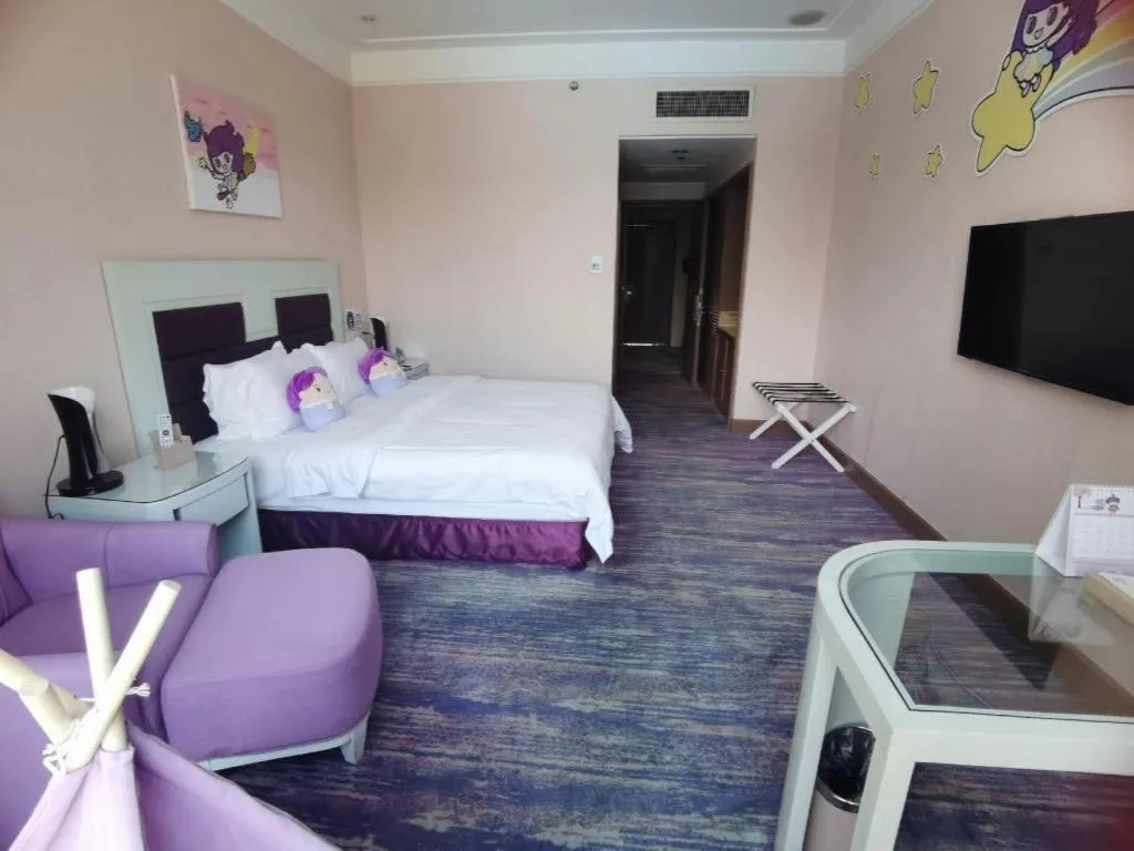 Bed in Dongguan Castfast Hotel