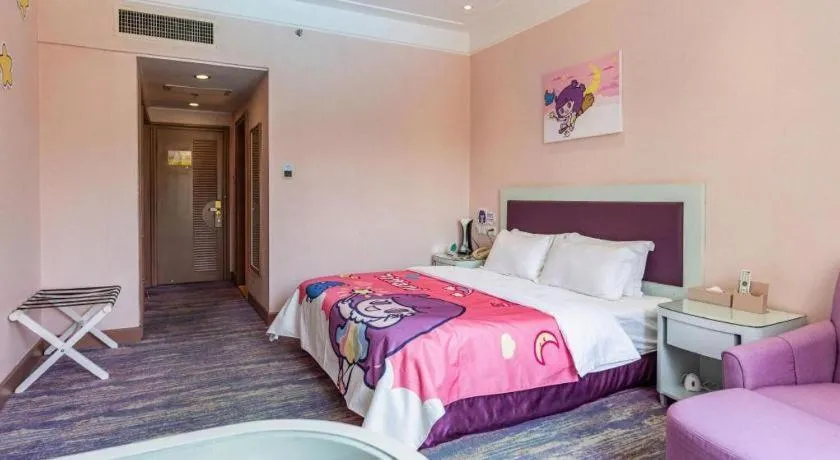 Bed in Dongguan Castfast Hotel