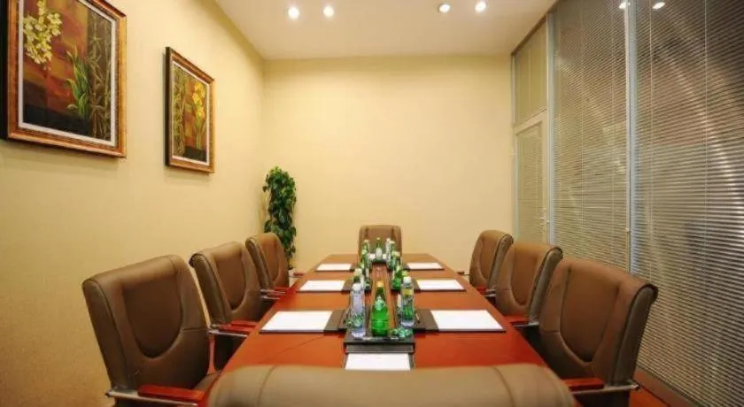 Qingdao Chengyang Detai Hotel