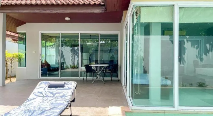 The Living Pool Villas