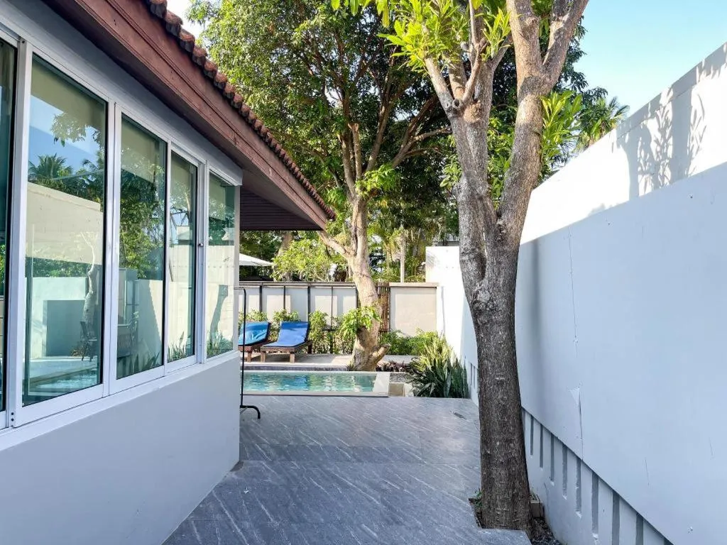 The Living Pool Villas