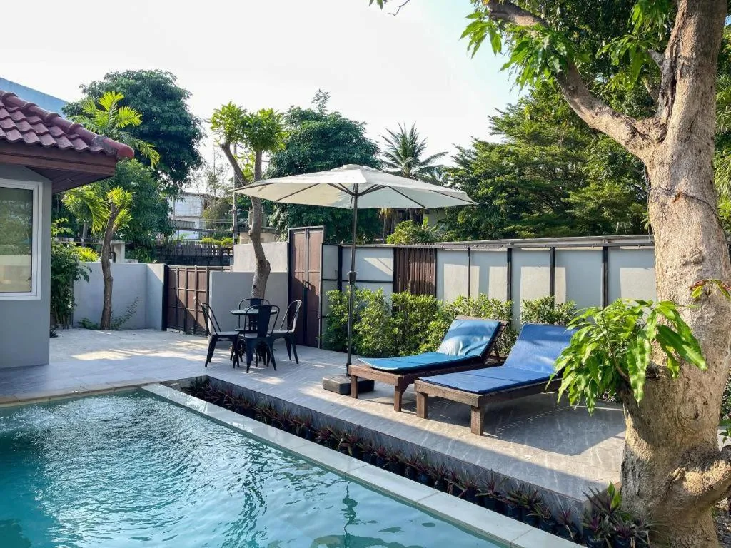 The Living Pool Villas