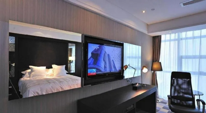 Bed in Urumqi Bayinhe Hotel