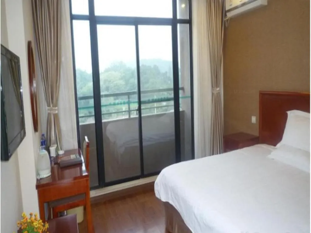 Bed in GreenTree Inn Jiangsu Wuxi Meiyuan Kaiyuan Temple Subway Master Station Express Hotel