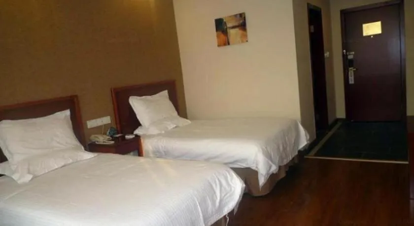 Bed in GreenTree Inn Jiangsu Wuxi Meiyuan Kaiyuan Temple Subway Master Station Express Hotel