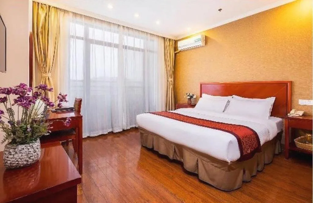 Bed in GreenTree Inn Jiangsu Wuxi Meiyuan Kaiyuan Temple Subway Master Station Express Hotel