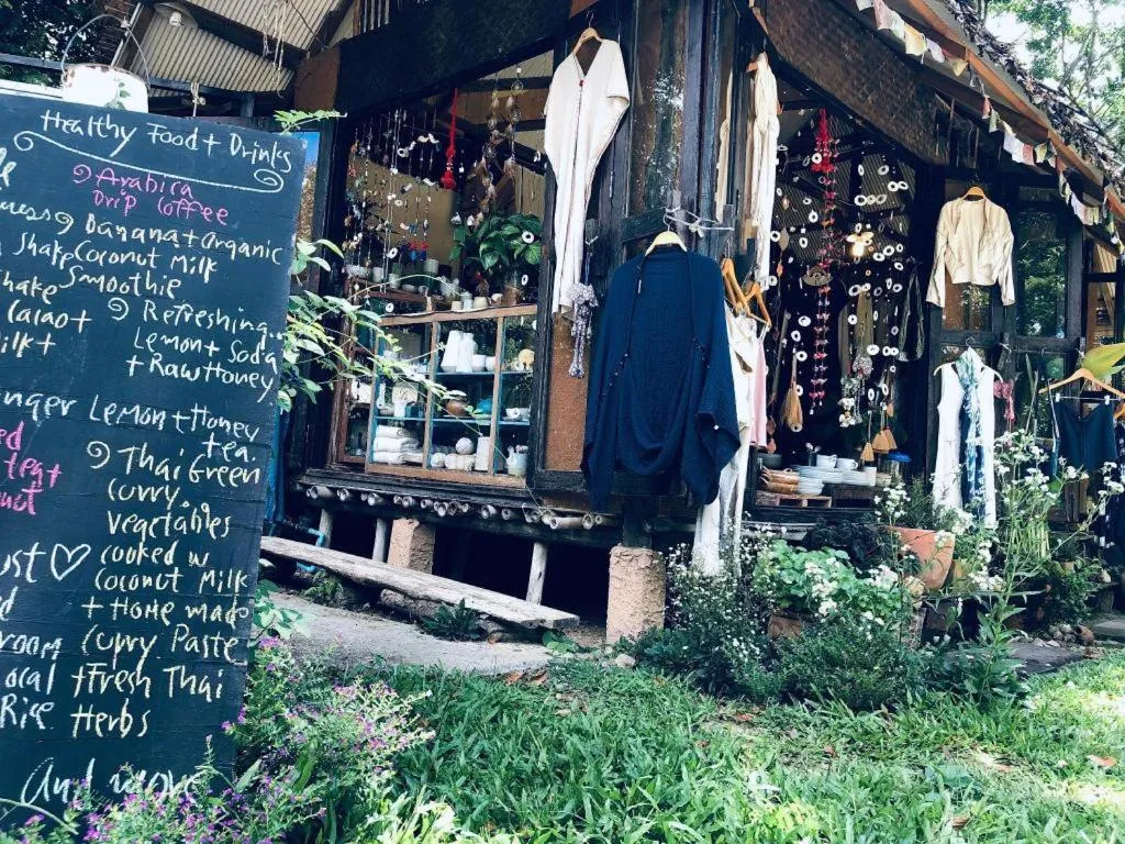 Khun Nai Tern Sai Hotel