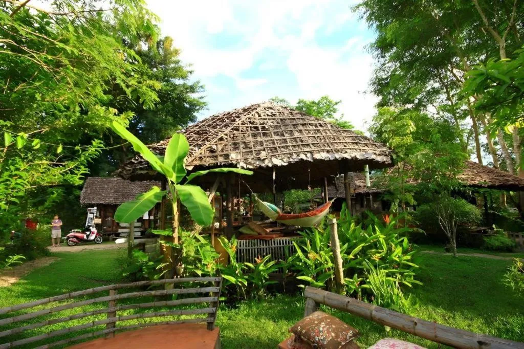 Khun Nai Tern Sai Hotel