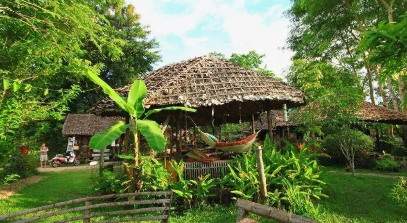 Khun Nai Tern Sai Hotel