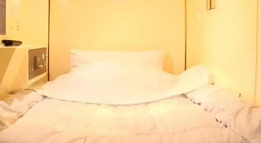 Bed in Hotel Akai Bed in Hotel Akai