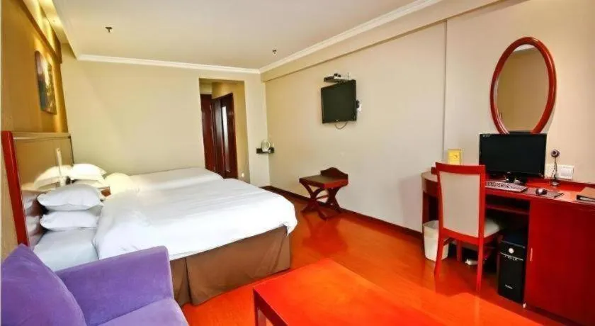 Bed in GreenTree Inn Xi'an Bell and Drum Tower Food Street Ancient City Wall Ximen Express Hotel