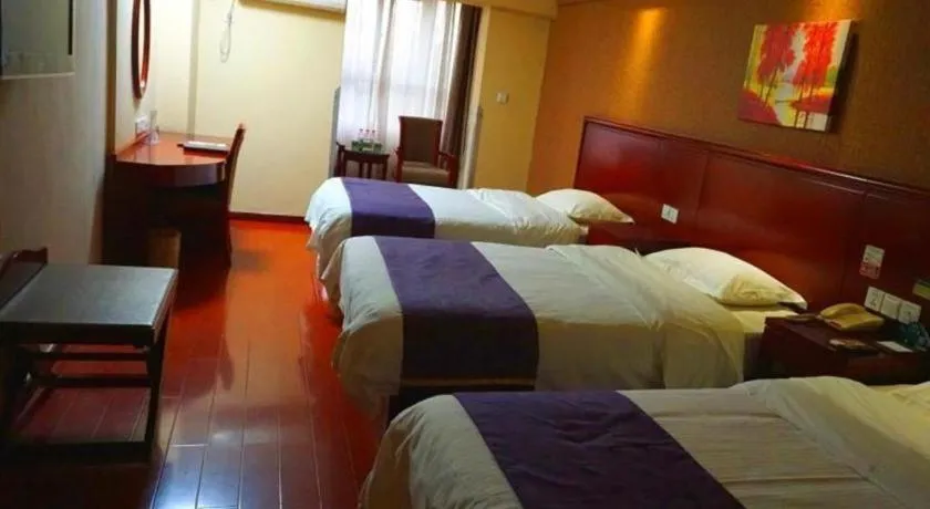 Bed in GreenTree Inn Xi'an Bell and Drum Tower Food Street Ancient City Wall Ximen Express Hotel