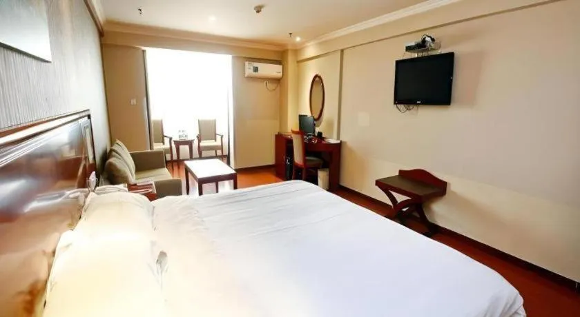 Bed in GreenTree Inn Xi'an Bell and Drum Tower Food Street Ancient City Wall Ximen Express Hotel