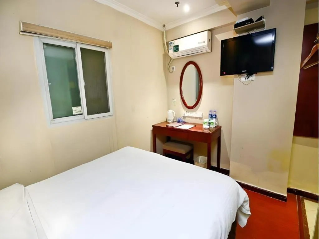 Bed in GreenTree Inn Xi'an Bell and Drum Tower Food Street Ancient City Wall Ximen Express Hotel