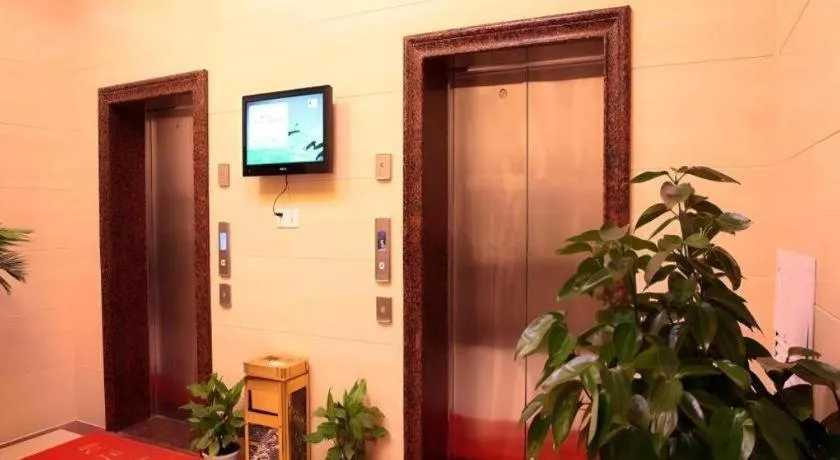 GreenTree Inn Xi'an Bell and Drum Tower Food Street Ancient City Wall Ximen Express Hotel