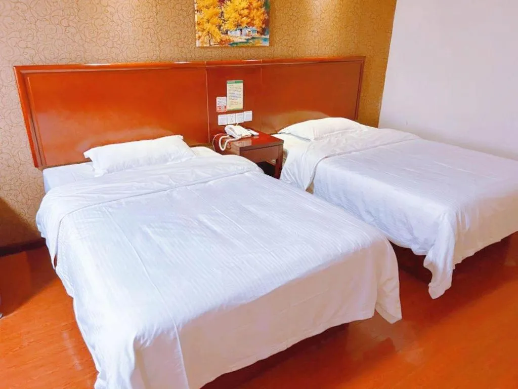 Bed in GreenTree Inn Xi'an Bell and Drum Tower Food Street Ancient City Wall Ximen Express Hotel