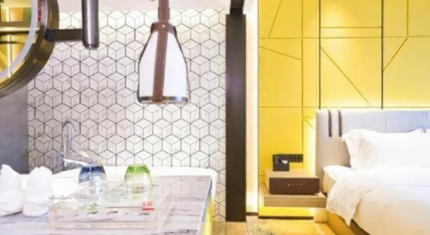 Bed in Fortune Hotel Longyan