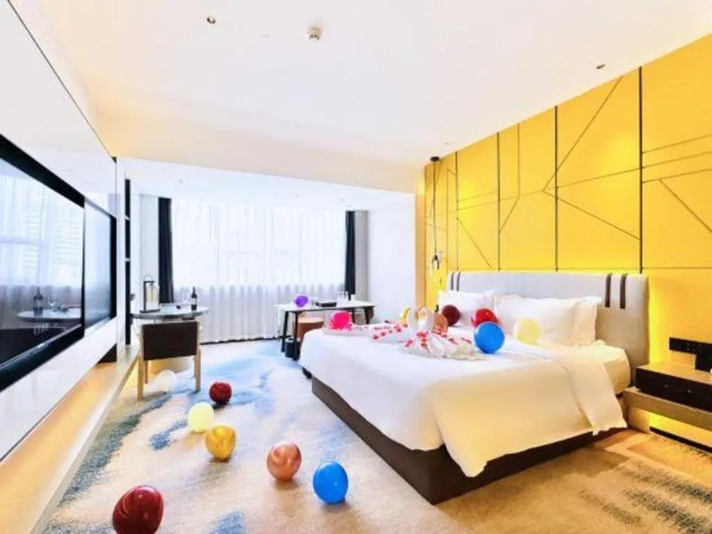 Bed in Fortune Hotel Longyan