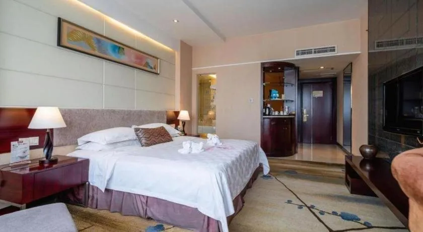 Bed in Fortune Hotel Longyan